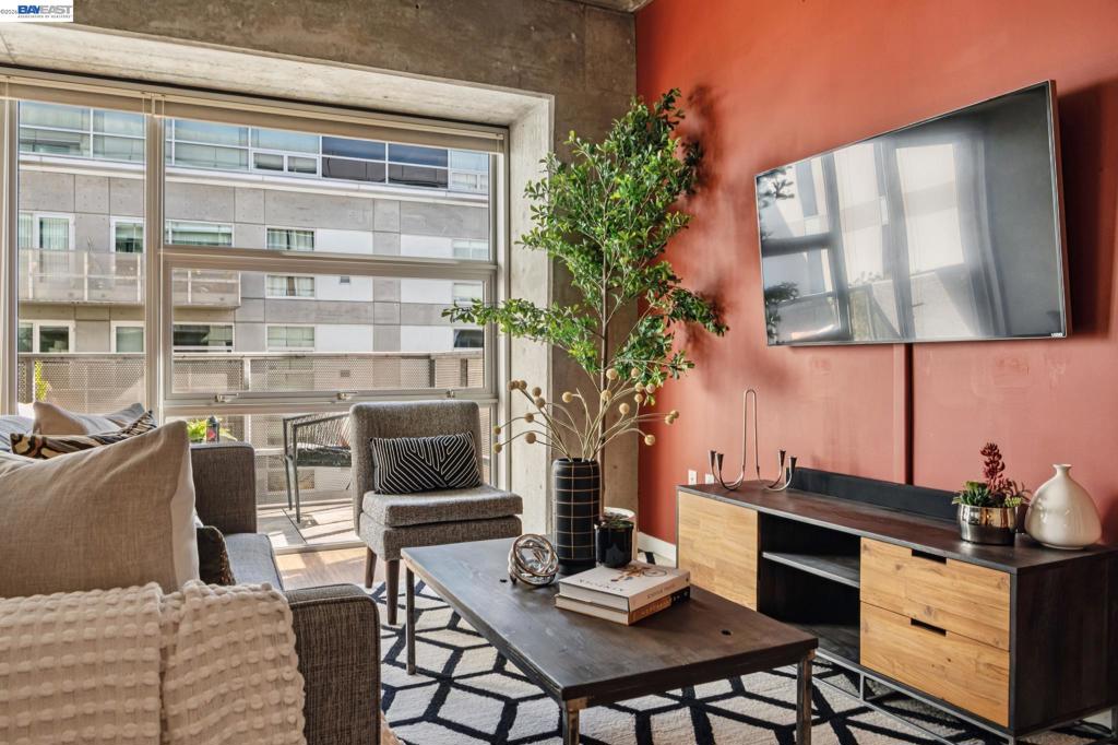 428 Alice St 533