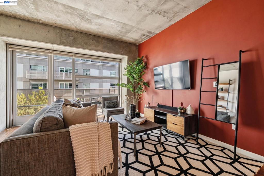 428 Alice St 533