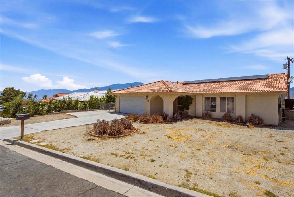 9059 Calle Barranca