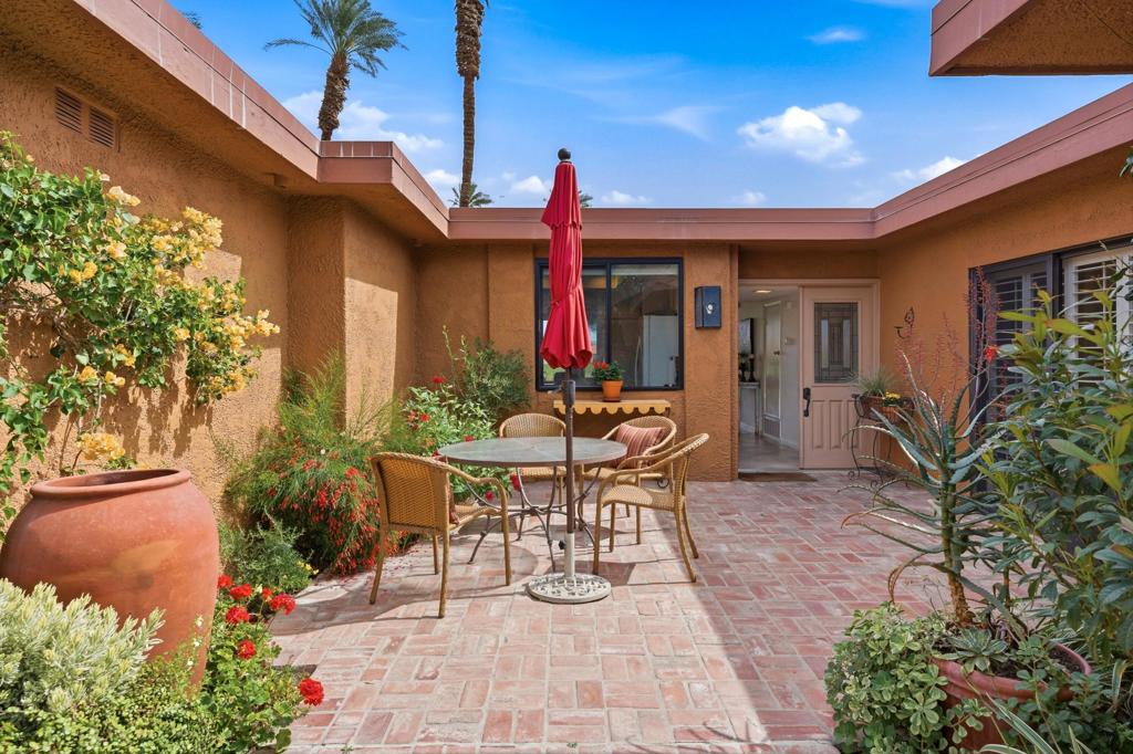 91 La Cerra Drive