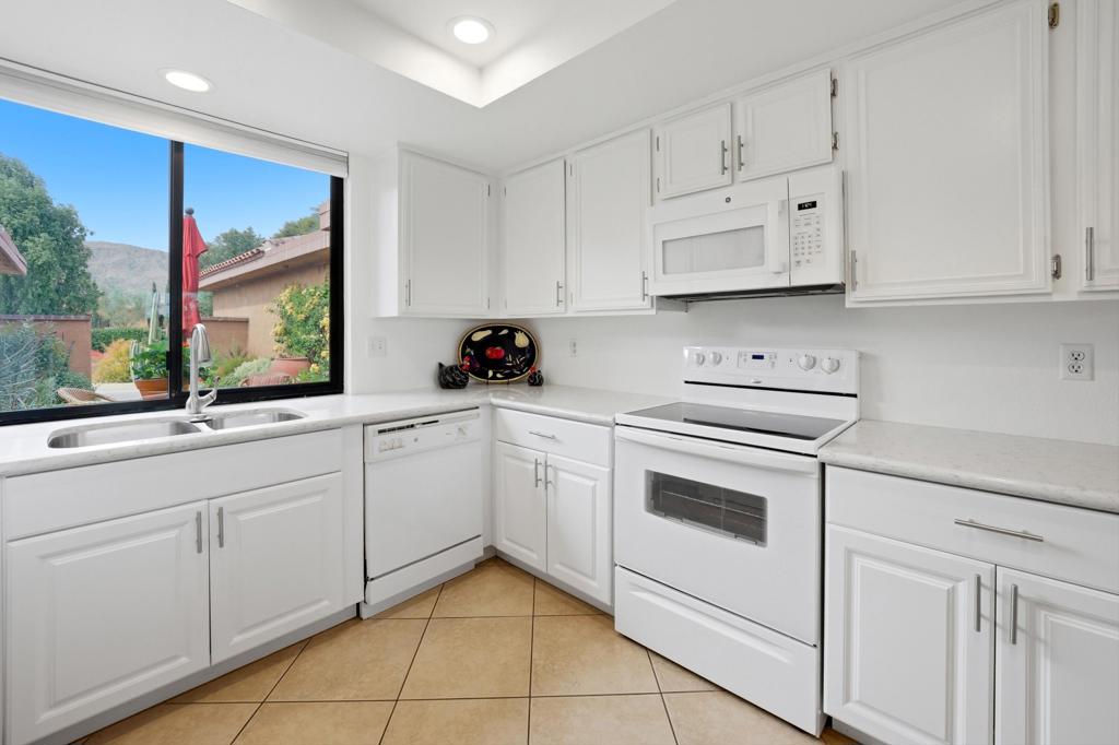 91 La Cerra Drive