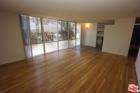 Photo of 11133 ROSE Avenue #11, Los Angeles, CA 90034 (MLS # 26650379)