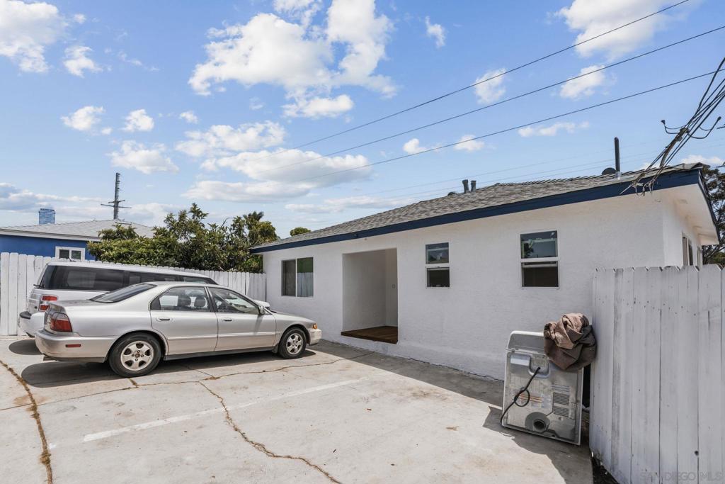 2931 2933 Prospect St.