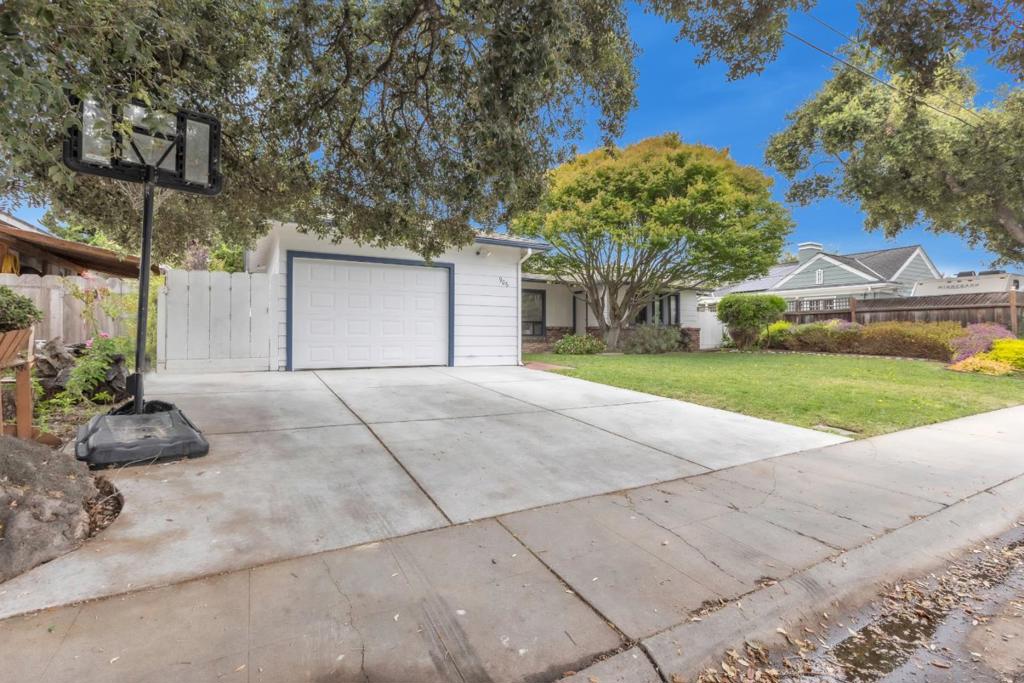 906 Bautista Drive