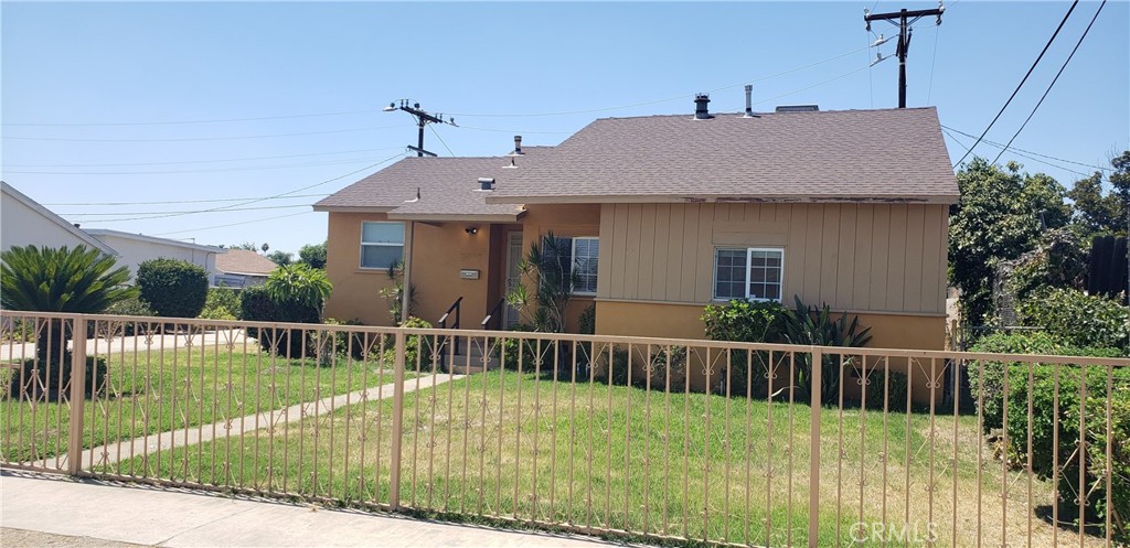 First Time on the Market in Over 30 Years...
Welcome to this 3-bedroom home, where tradition meets opportunity. Nestled within the heart of a well-established neighborhood, this inviting home presents a rare opportunity for the discerning buyer. With over three decades of attentive upkeep, strong bones and a rich history, it's perfect for buyers seeking a true fixer upper. Smartly priced below market, bring your vision, restore classic elements or update spaces to suit your taste and make this home uniquely yours.