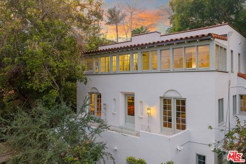 Photo of 5944 Manola Way, Los Angeles, CA 90068 (MLS # 26640847)