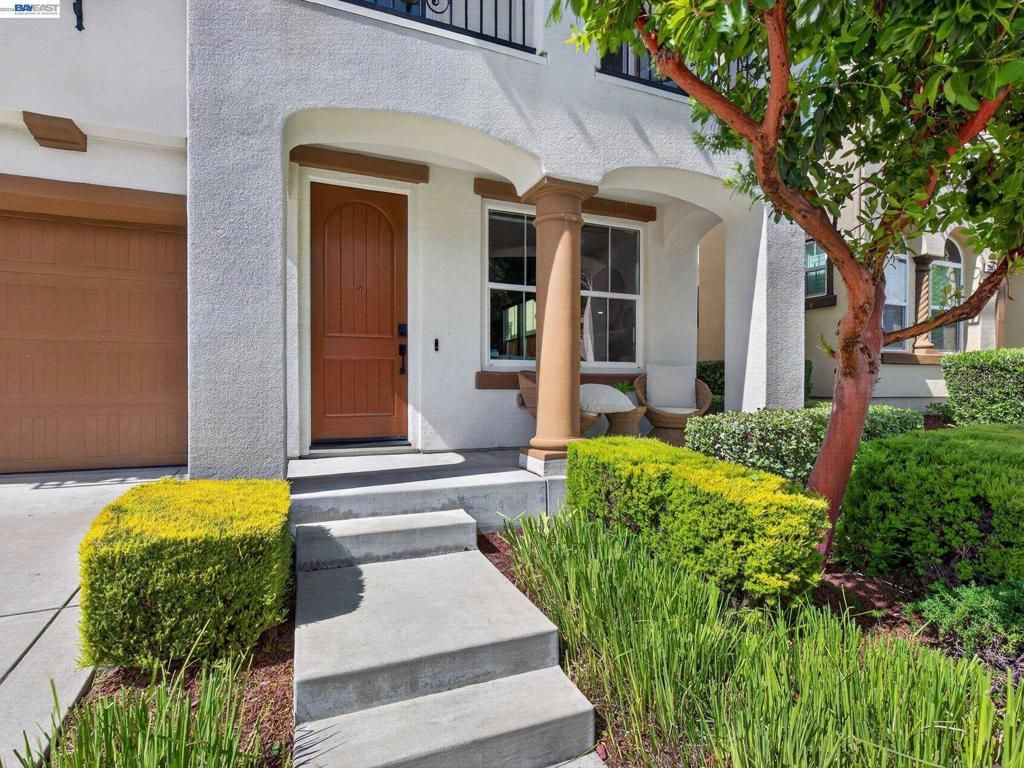 Photo of 513 Crocus Hill Ct Ct, San Ramon, CA 94582 (MLS # 41131253)