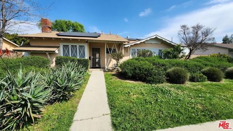 Photo of 7732 N Shoup Avenue, West Hills, CA 91304 (MLS # 26661973)