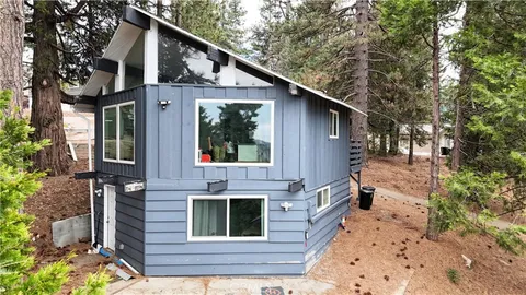 30904 Live Oak Drive, Running Springs, CA 92382 - MLS#: IG25080992