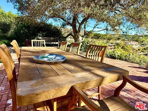 Photo of 29507 HARVESTER Road, Malibu, CA 90265 (MLS # 26632947)