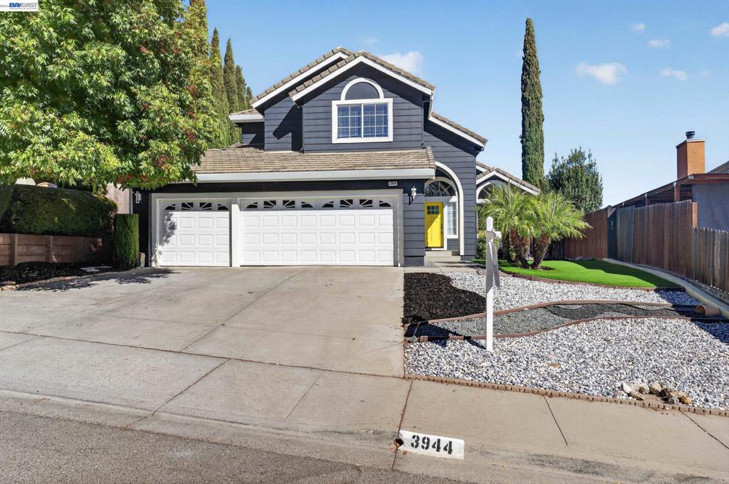 3944 Folsom Dr