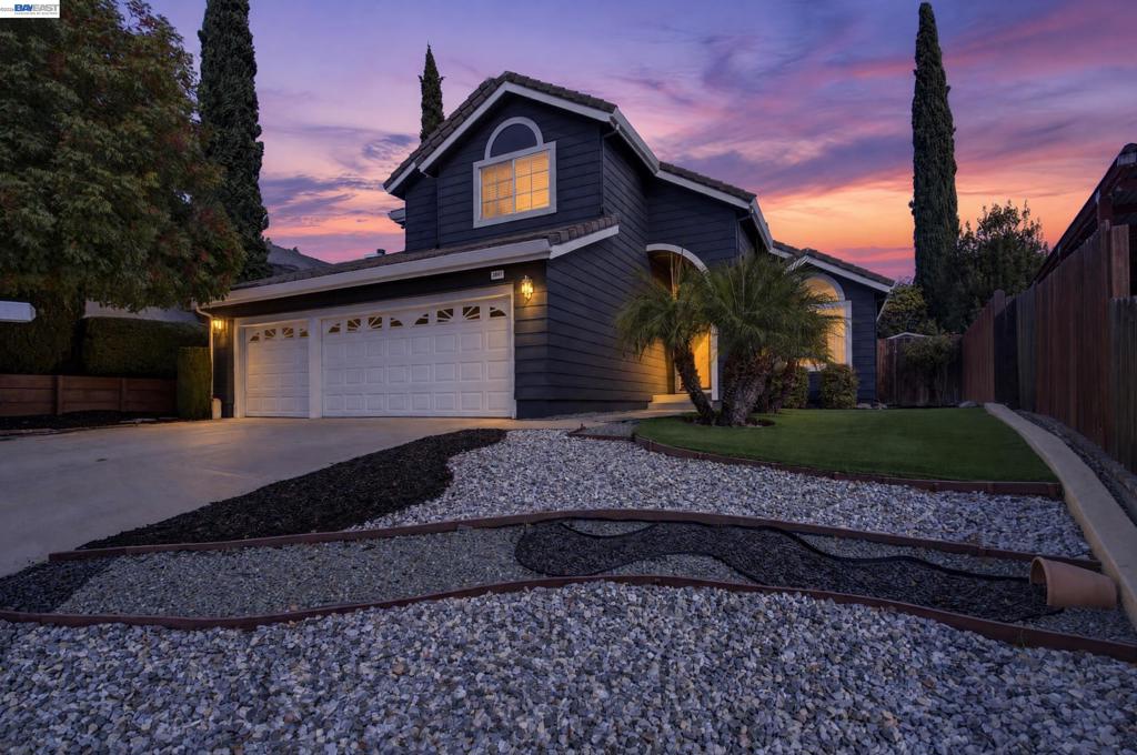 3944 Folsom Dr