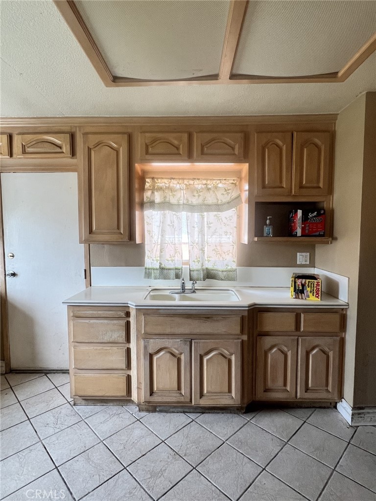 11914 N Hastings Drive Drive