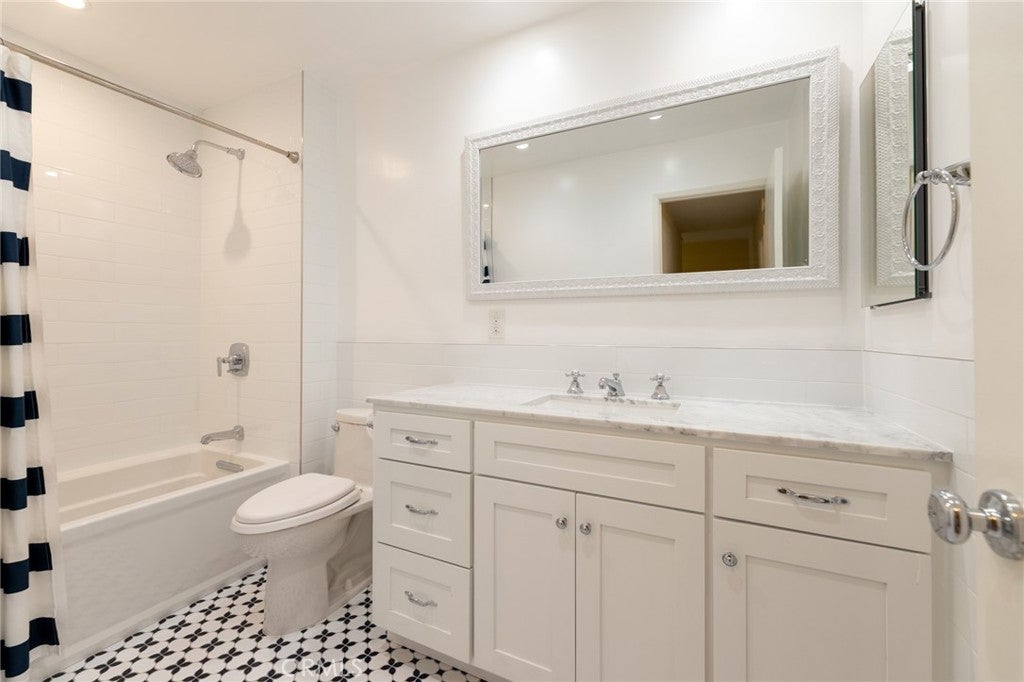 28009 Ridgebluff Court