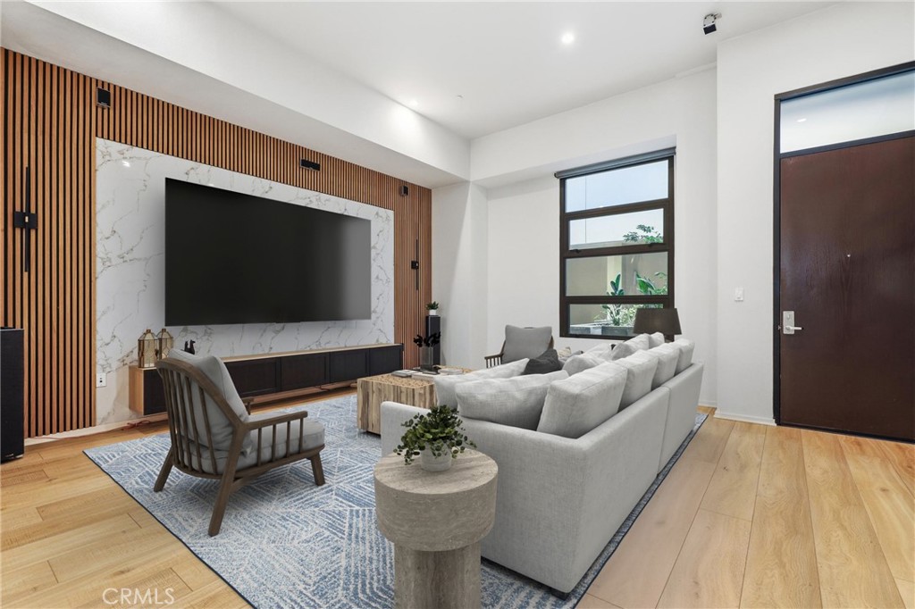 133 The Promenade N 118