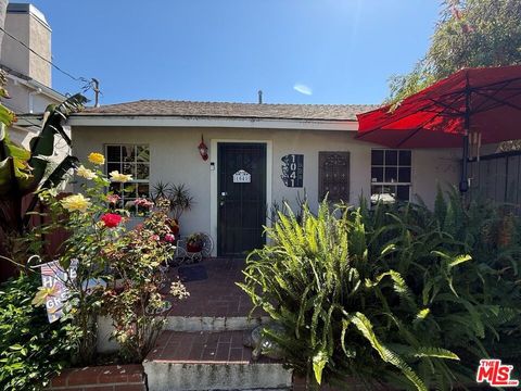 Photo of 1041 W 1st Street, San Pedro, CA 90731 (MLS # 26667453)