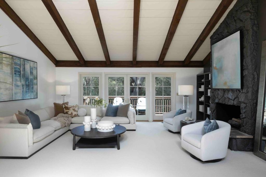 545 Pine Lane