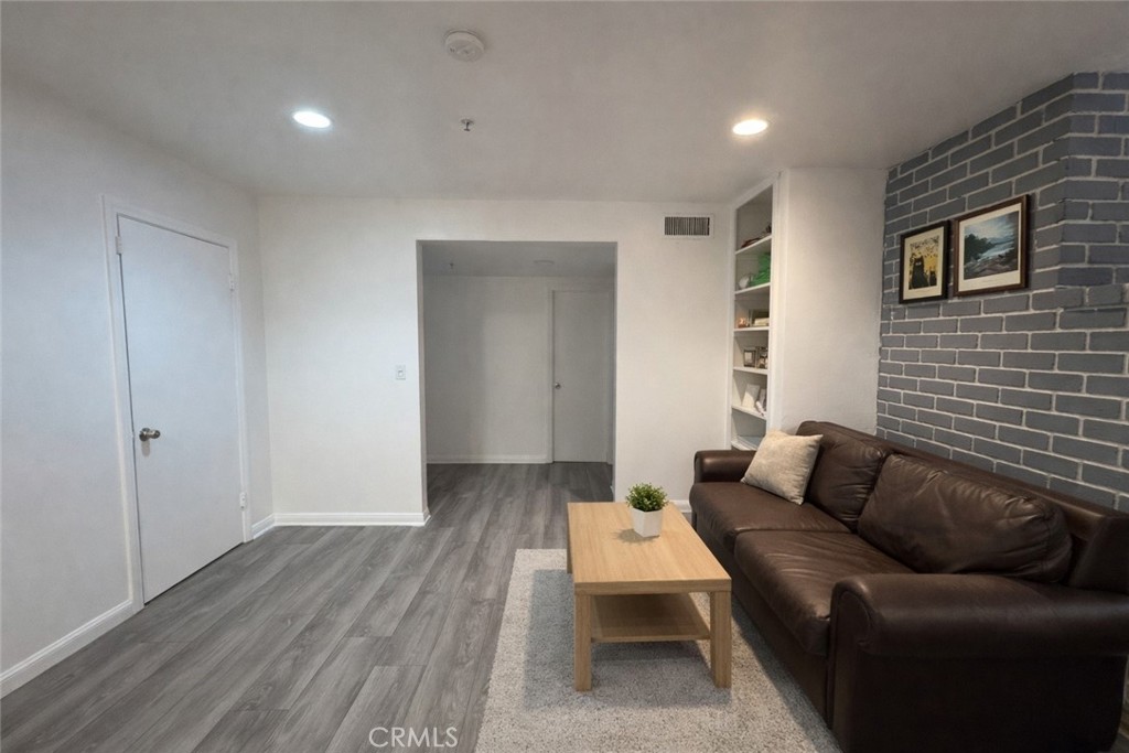 10204 Gerald Avenue