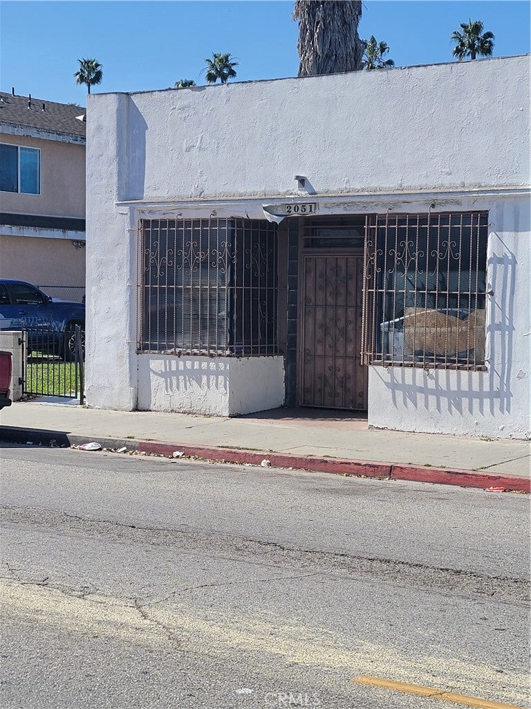 2051 Orange Avenue, Long Beach CA 90806