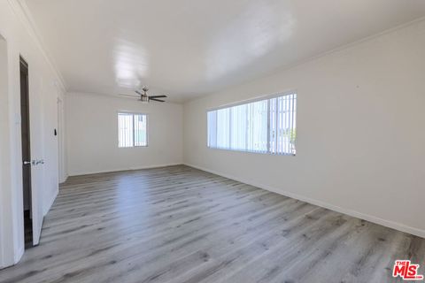 Photo of 4119 Marlton Avenue #10, Los Angeles, CA 90008 (MLS # 26830423)