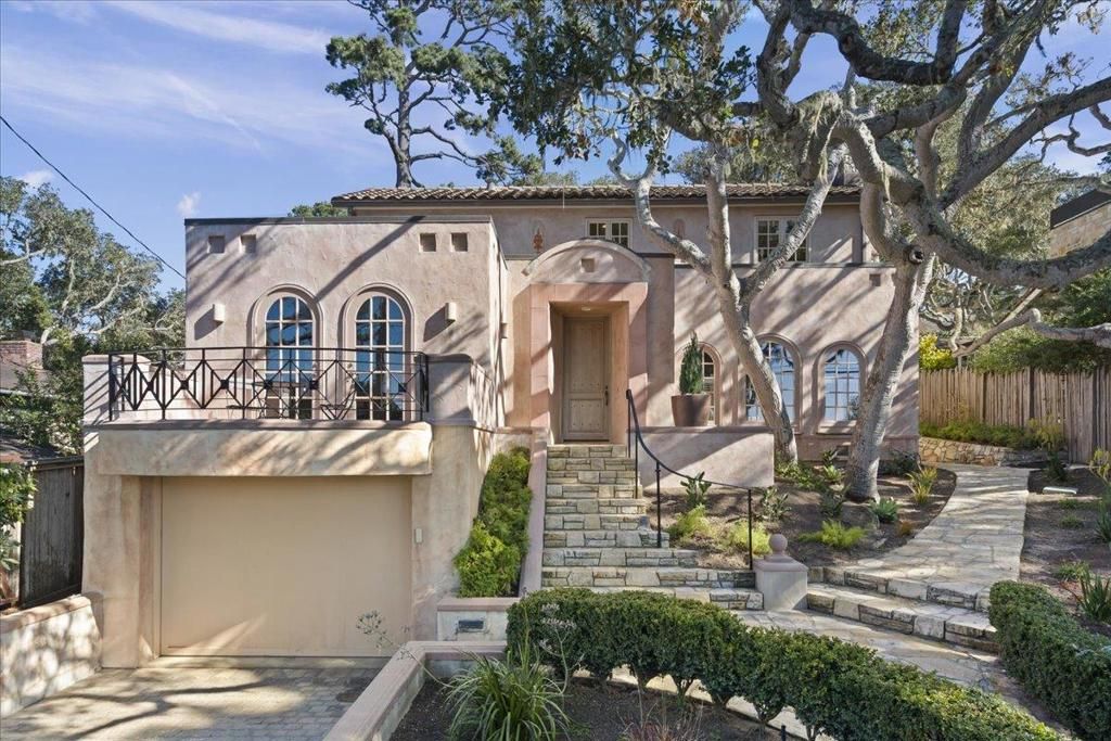 Photo of 0 Camino Real 3 Southeast of 2nd Avenue, Carmel, CA 93921 (MLS # ML82033754)