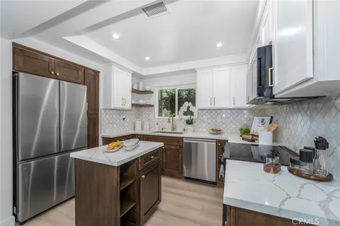MLS: OC25167096