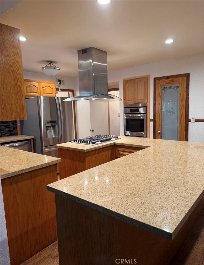 412 E Cassidy