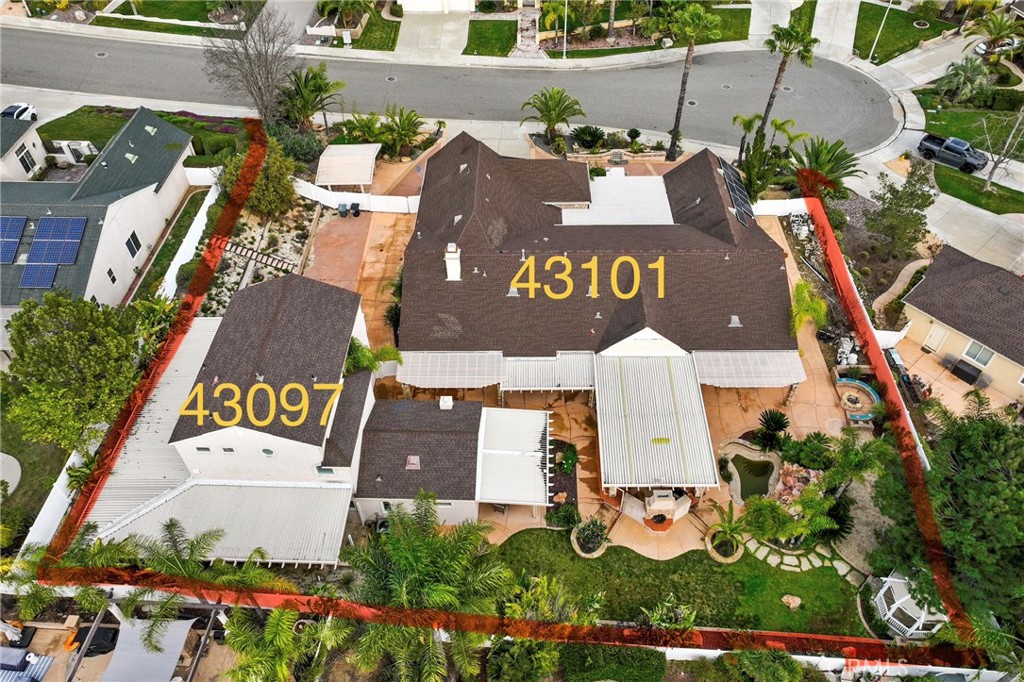 43097 Calle Camellia