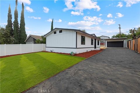 Photo of 13507 Raven Street, Sylmar, CA 91342 (MLS # SR25242168)