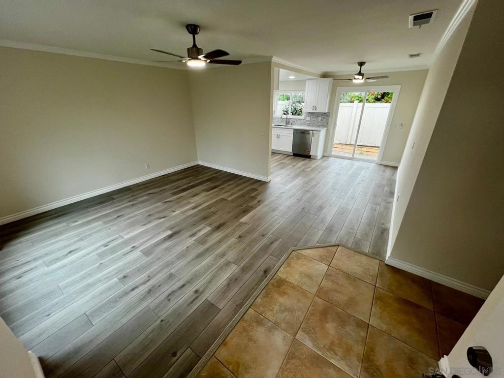 655 E E Washington Ave J