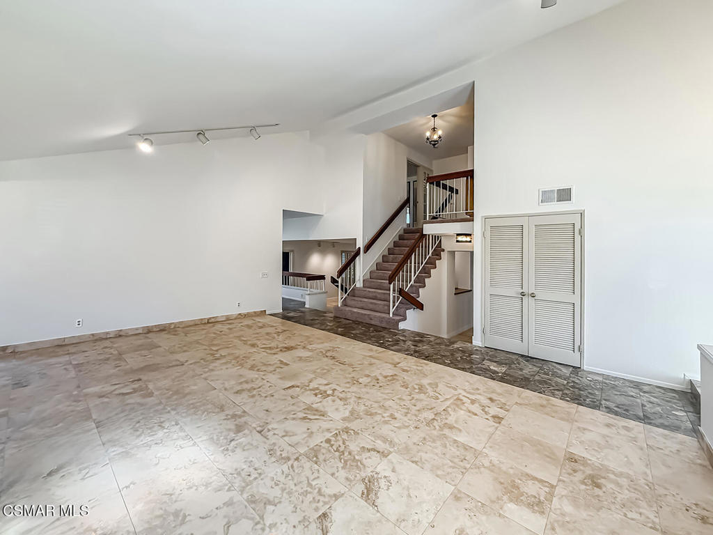 Buttercreek/MTN. Meadows-327 - 327 - Residential