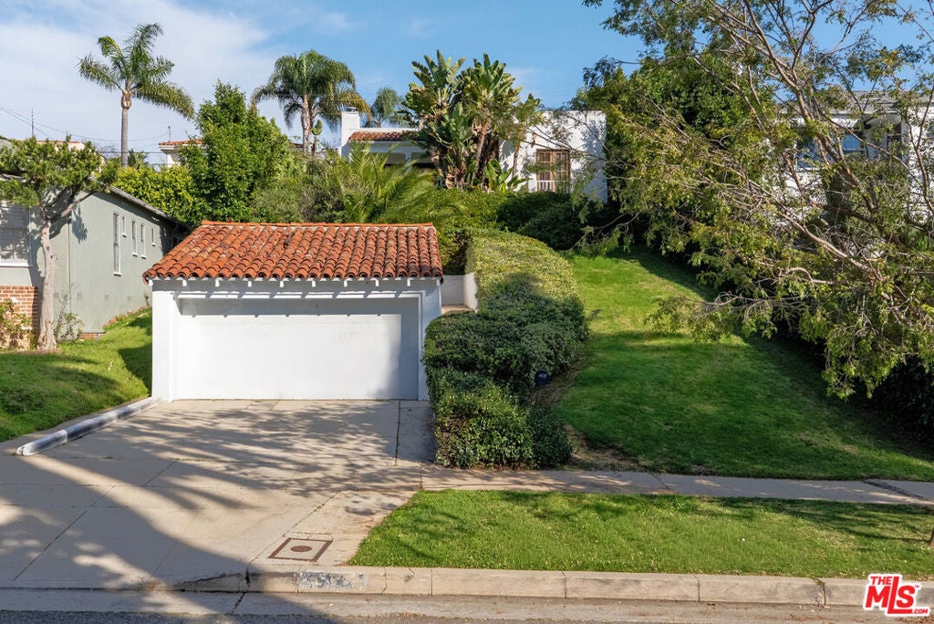 1914 Fairburn Avenue, Los Angeles CA 90025