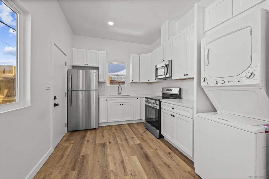 San Diego - Residential Income