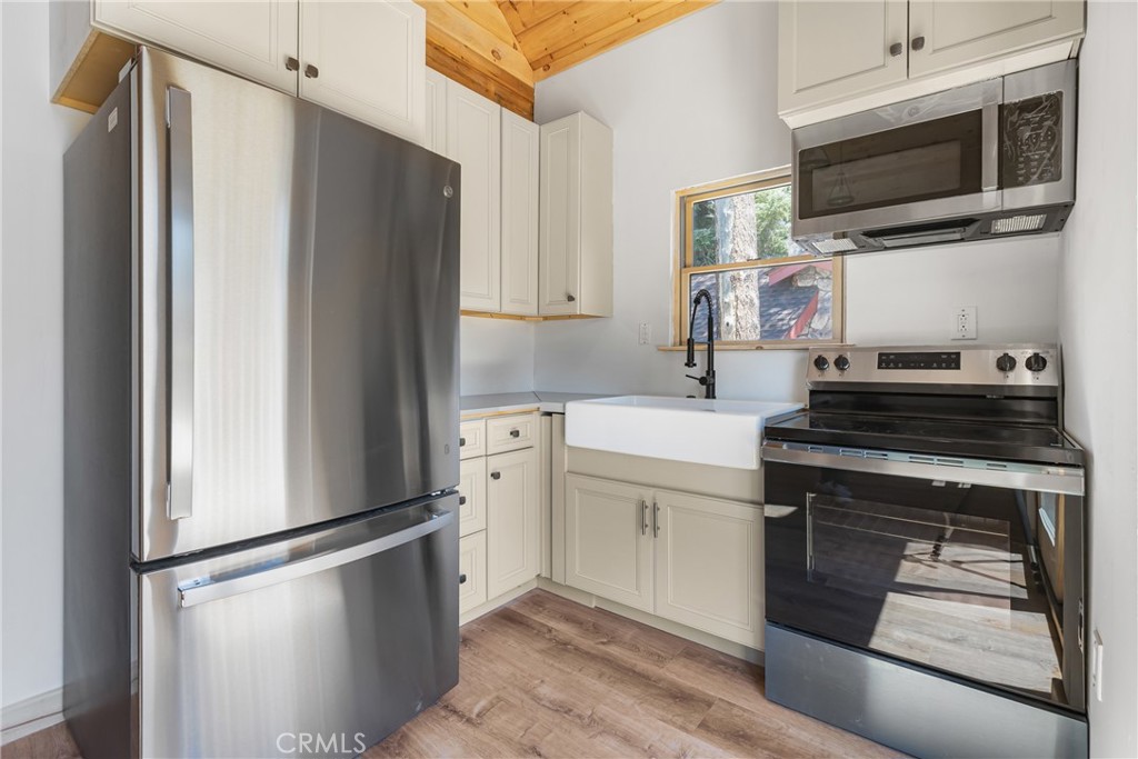 Green Valley Lake (GVLK) - Residential