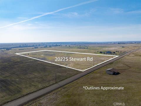 Photo of 20225 Stewart Rd, Red Bluff, CA 96080 (MLS # SN26035089)