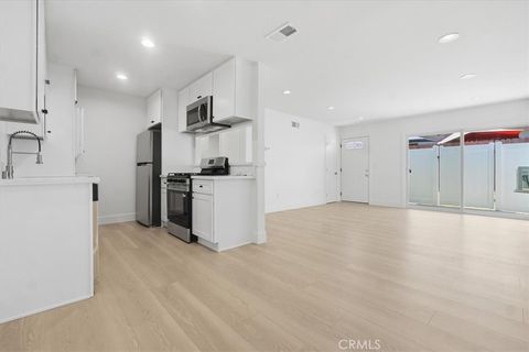 Photo of 307 N Tustin AVE #D, Anaheim, CA 92807 (MLS # OC26150841)