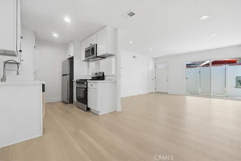 MLS: OC26150841