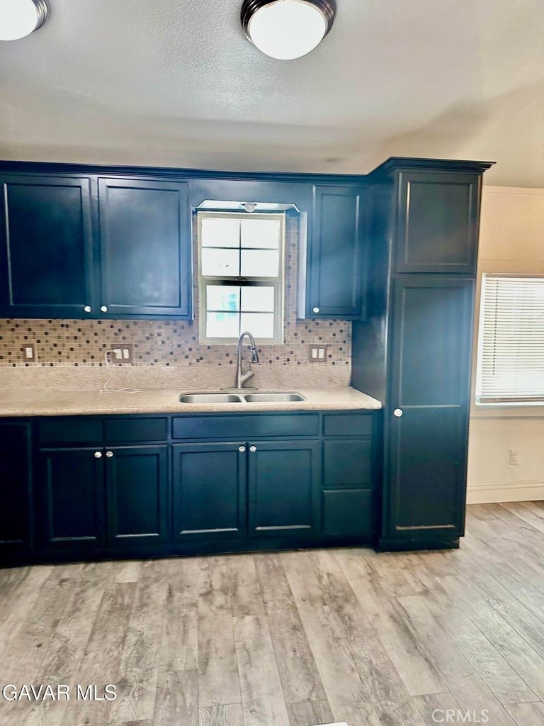 1717 E Avenue I 83