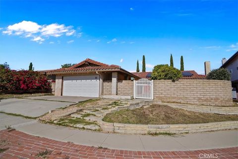 Photo of 93 N Dewey Ave, Newbury Park, CA 91320 (MLS # SR25238713)