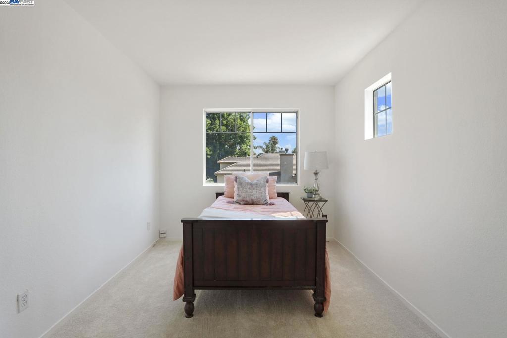 WOODFIELD ESTS - Residential