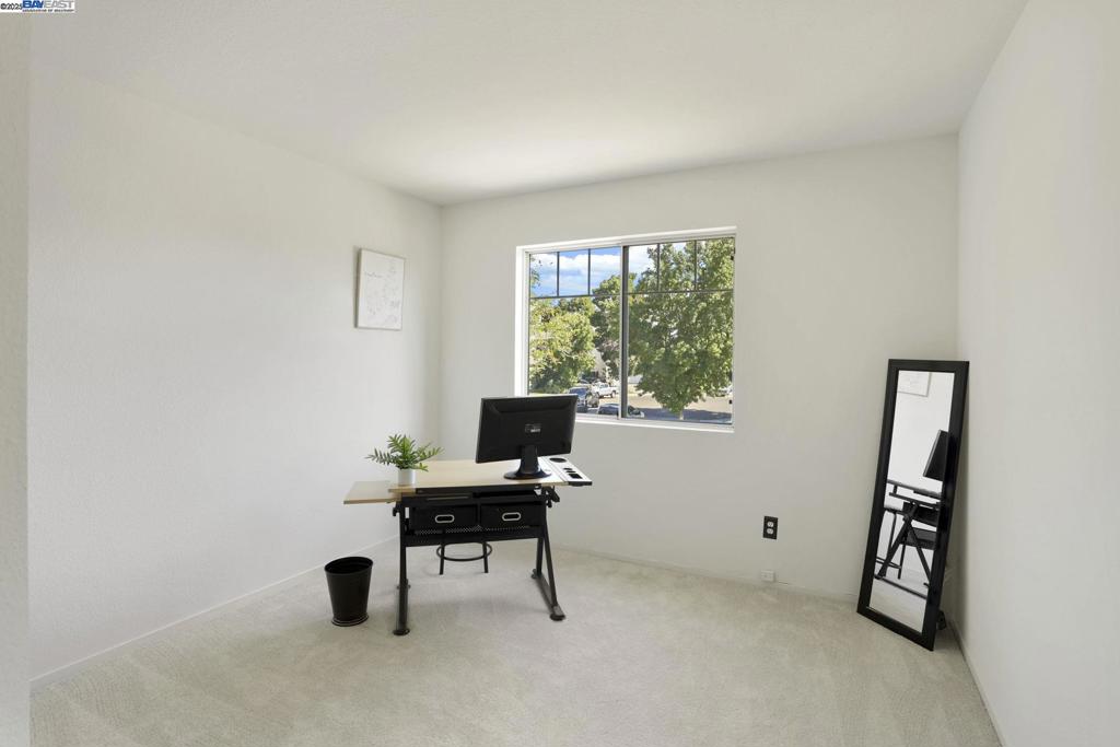 WOODFIELD ESTS - Residential