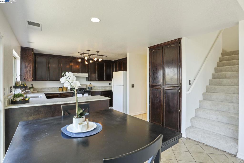 WOODFIELD ESTS - Residential