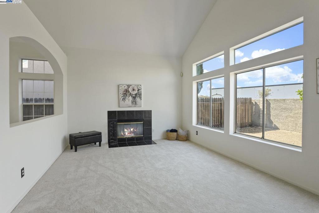 WOODFIELD ESTS - Residential