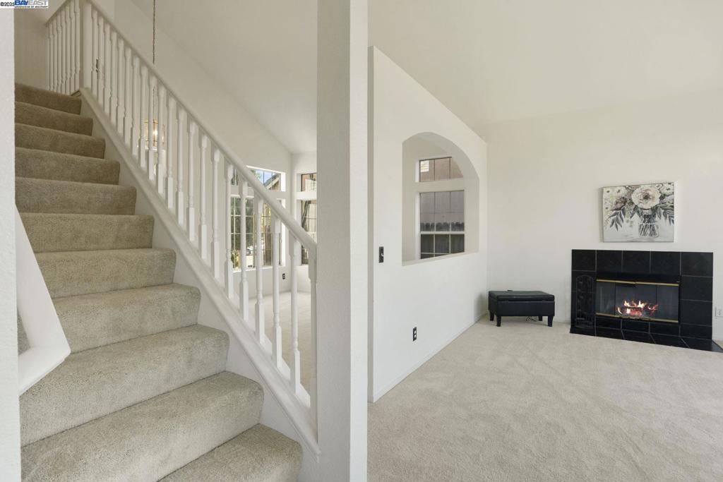 WOODFIELD ESTS - Residential