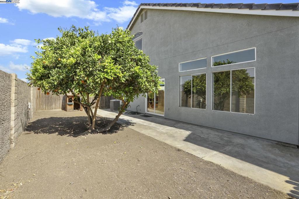 WOODFIELD ESTS - Residential