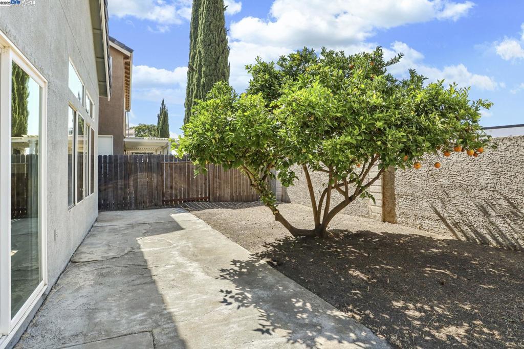 WOODFIELD ESTS - Residential