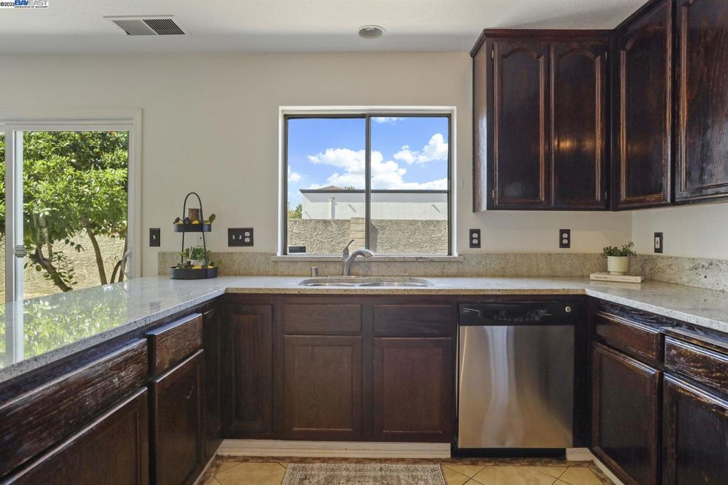 WOODFIELD ESTS - Residential