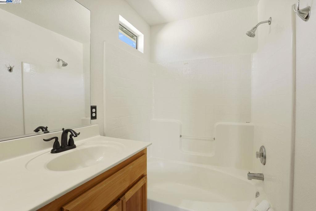 WOODFIELD ESTS - Residential