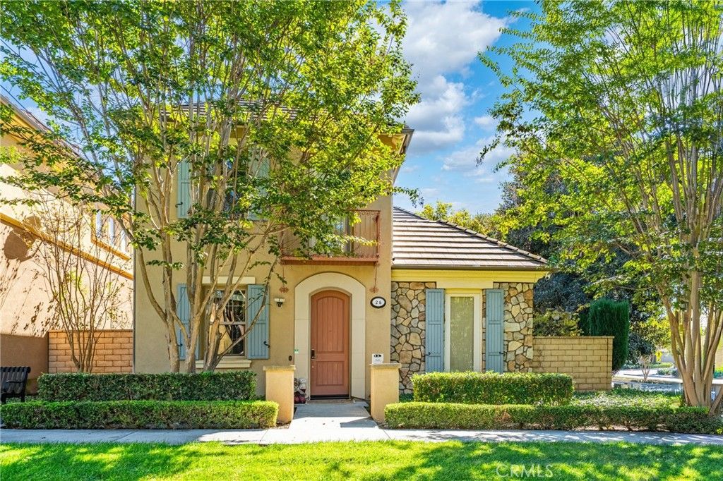 Photo of 26 Twin Gables, Irvine, CA 92620 (MLS # OC25243957)