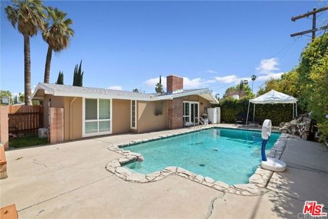 Photo of 6763 Lurline Avenue, Winnetka, CA 91306 (MLS # 25543765)